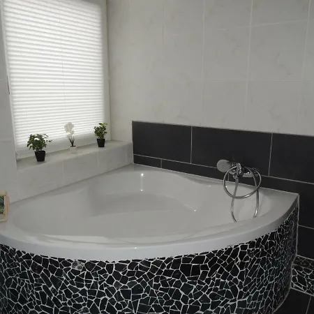 Zentrales - Und Komfort Appartamento